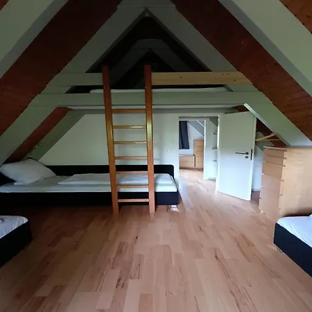 In Waldbrunn * Strümpfelbrunn